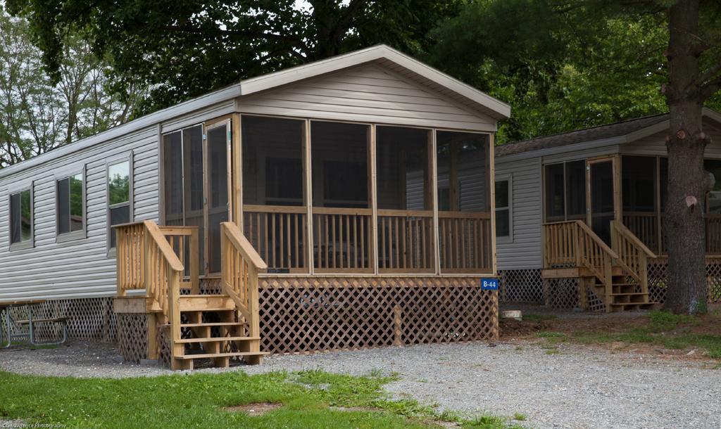 Circle M Camping Resort Screened Park Model 27 Wabank Exterior photo